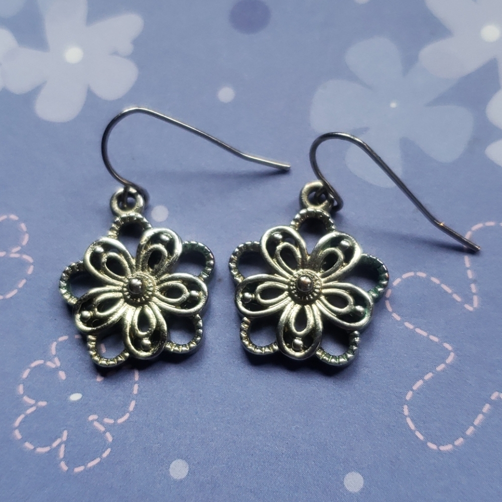 Vintage 80s | Flower Gold Tone Dangly Earrings - Picture 3 of 5